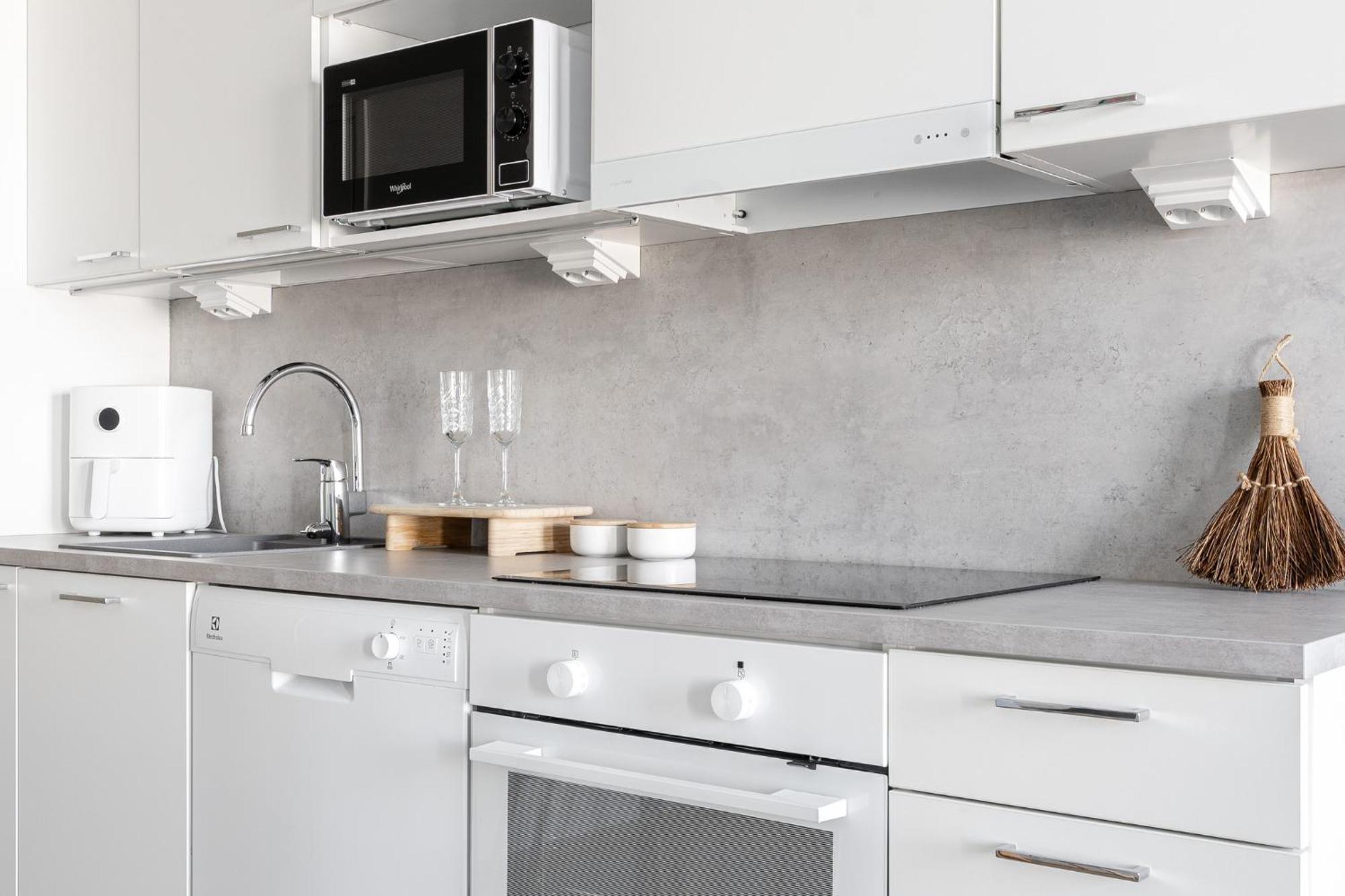 Modern 1br With Sauna & Balcony Appartamento
